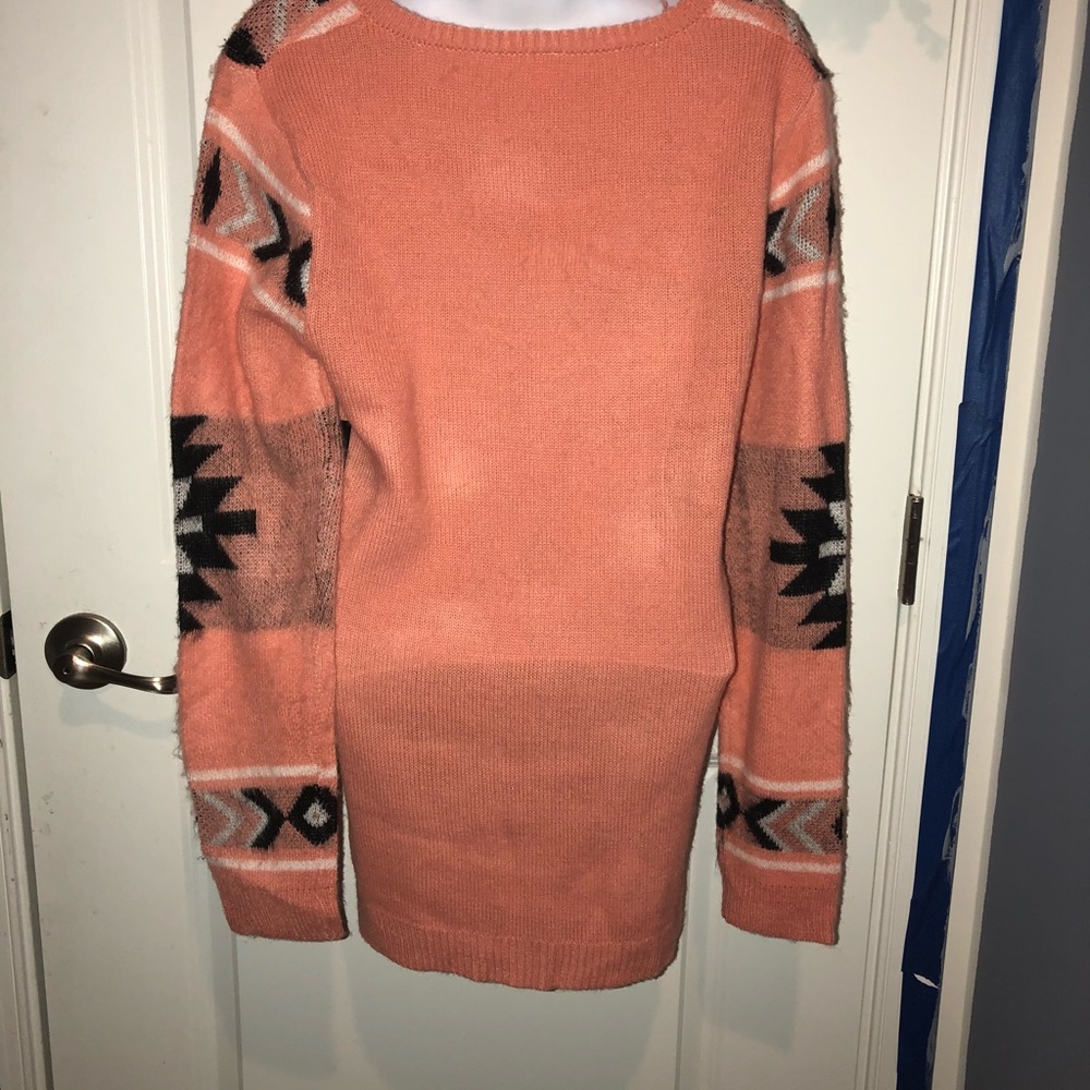Pink Sweater - Picture 5 of 6